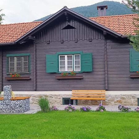 Family Home Weissensee Greifenburg Exterior foto